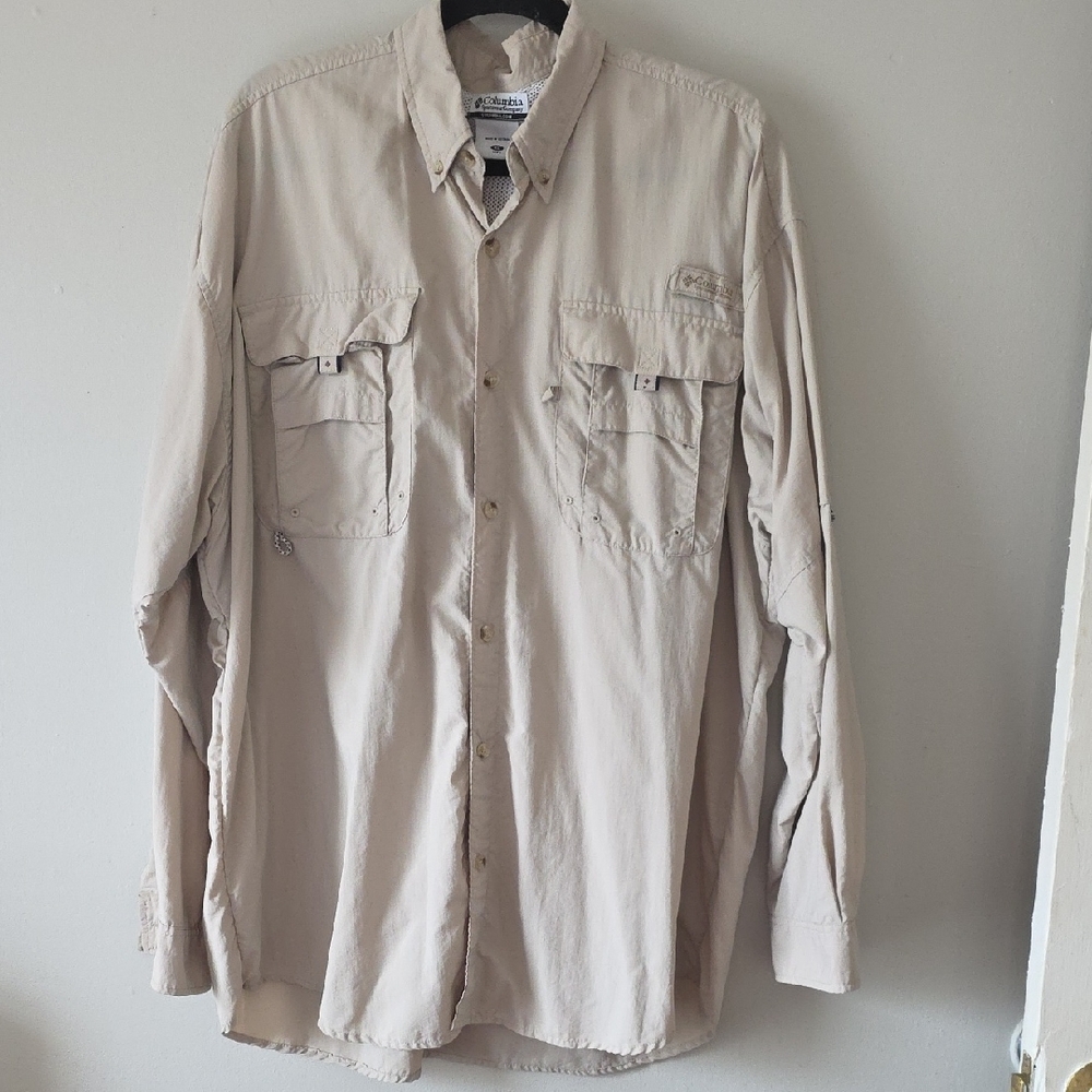 Columbia Light Tan UPF30+ Long-Sleeve Performance Outdoors Shirt Size XL